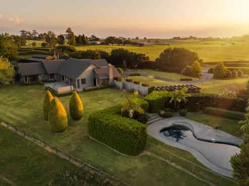 143 Long Road, Rotoorangi