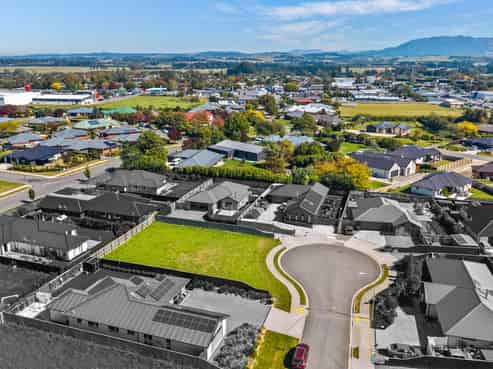 7 Shier Place, Amberley