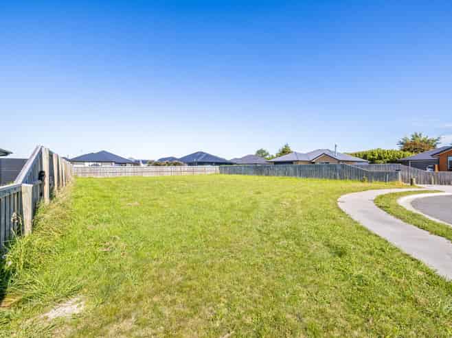 7 Shier Place, Amberley