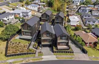 34, 34A an Weetman Drive, Browns Bay