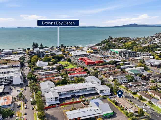 5/773 Beach Road, Browns Bay