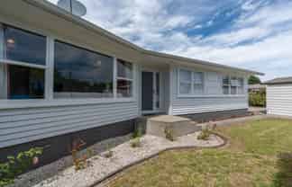 23 Springfield Crescent, Enderley