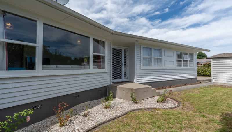 23 Springfield Crescent, Enderley