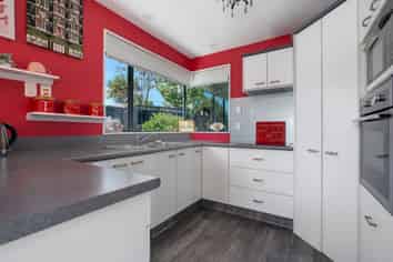 8 Lordship Place, Templeton