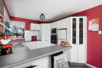 8 Lordship Place, Templeton