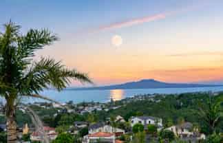 519A East Coast Road, Murrays Bay