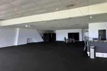 Premium, Large Format, Alexandra Park Tenancy