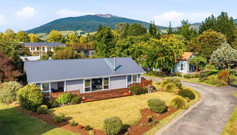 35 Ngahana Place, Turangi