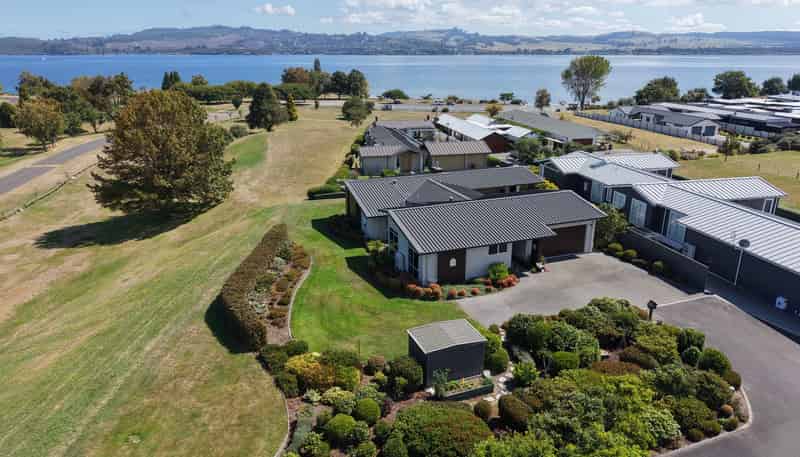 30 Kurapoto Lane, Rainbow Point