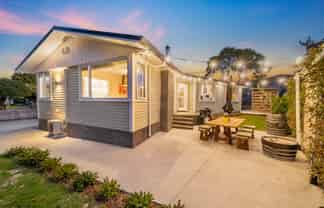 22 Pasadena Crescent, Totara Park