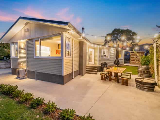 22 Pasadena Crescent, Totara Park