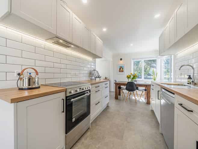 22 Pasadena Crescent, Totara Park