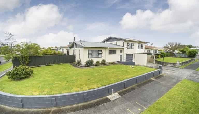 1 Cohen Place , Milson