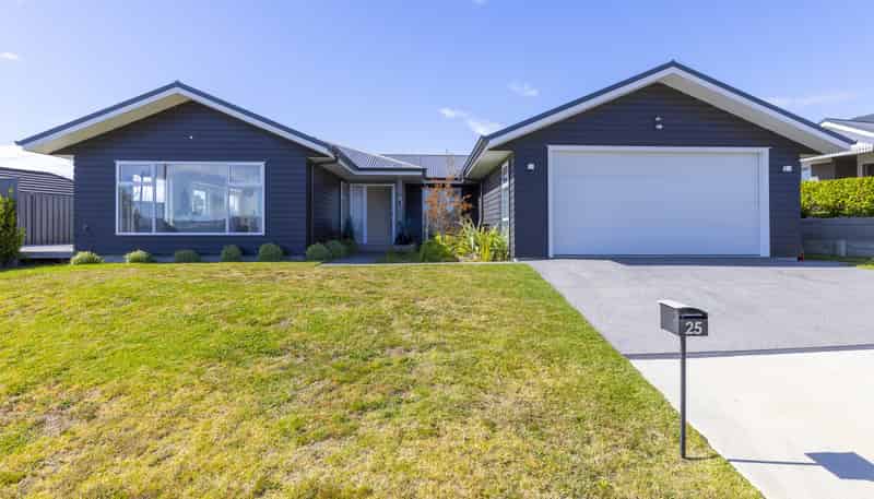 25 Harakeke Drive, Wharewaka
