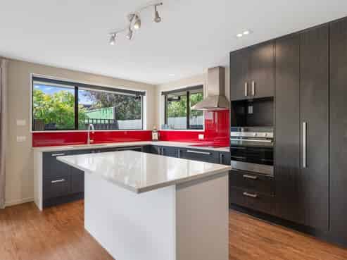6 Seneca Place, Burwood