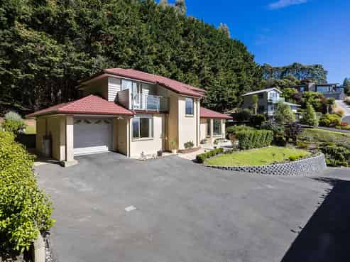 34 Clearwater Street, Broad Bay