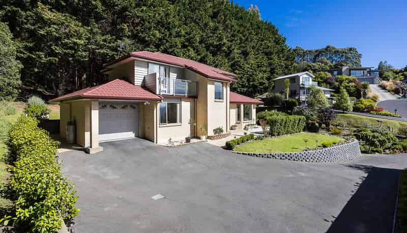 34 Clearwater Street, Broad Bay