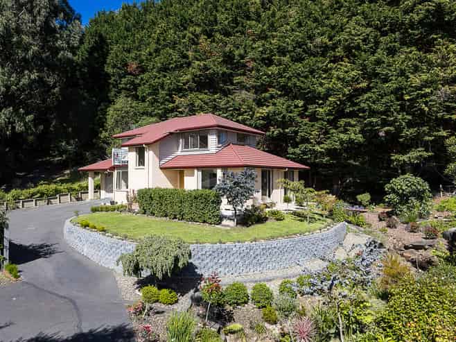 34 Clearwater Street, Broad Bay