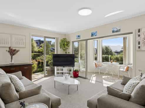 34 Clearwater Street, Broad Bay