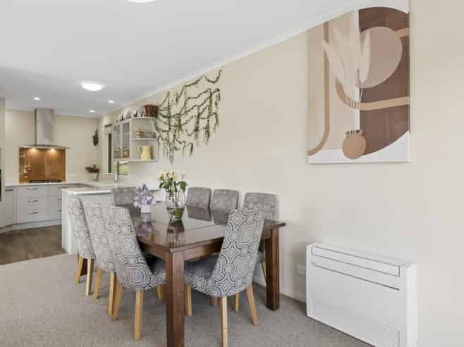 34 Clearwater Street, Broad Bay