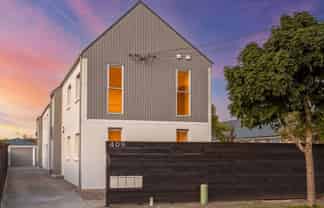 2/409 Gloucester Street, Linwood