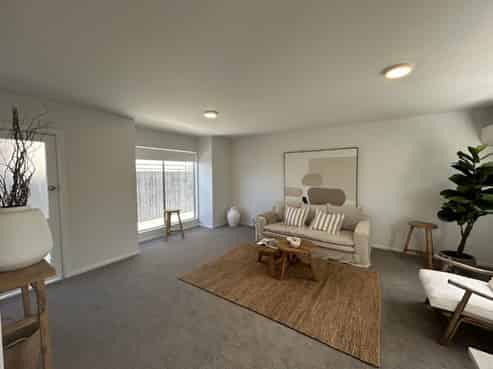 2/409 Gloucester Street, Linwood