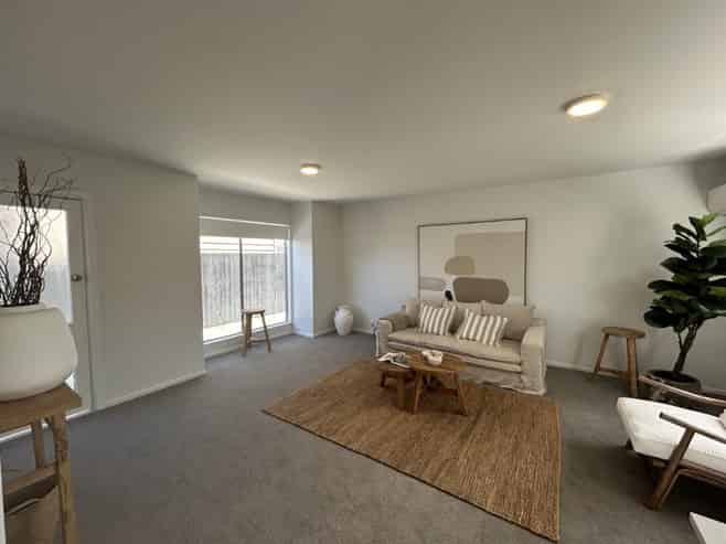 2/409 Gloucester Street, Linwood