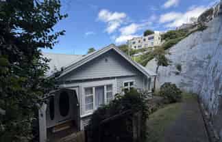 2/44 Northland Road, Northland