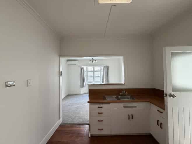 2/44 Northland Road, Northland