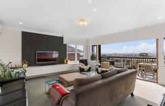 29 Te Atatu Road, Te Atatu South