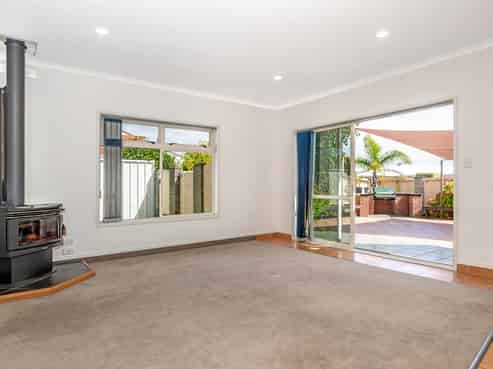 68 Potae Avenue, Lytton West