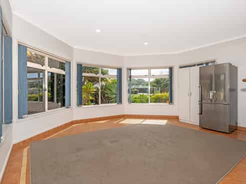 68 Potae Avenue, Lytton West