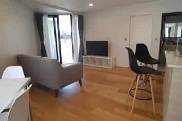 212/10 Lion Place, Epsom