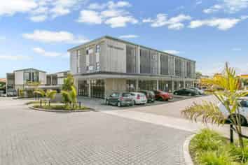 3/4163 Great North Road, Glen Eden