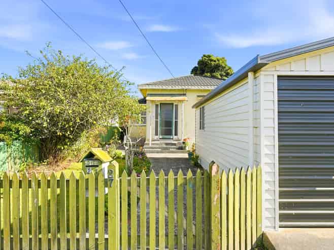 27 Mahoney Street, Whanganui East