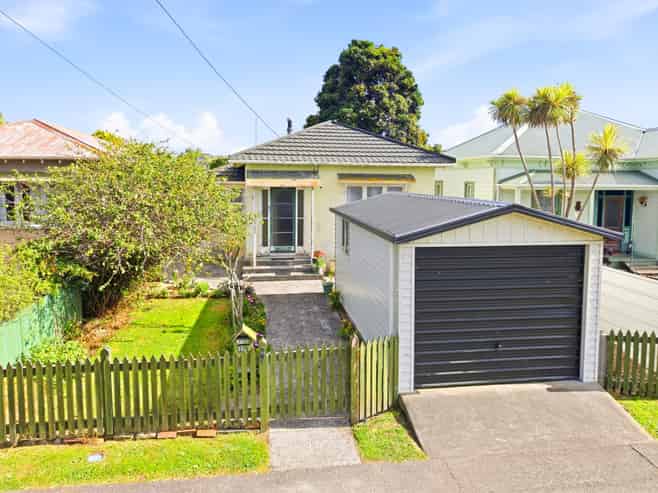 27 Mahoney Street, Whanganui East