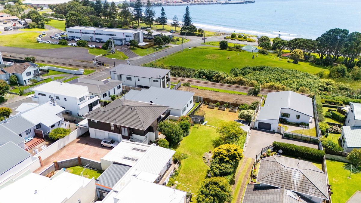 Res B section - Unobstructed sea views - Skats 5