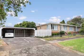 2/10 Mears Place, Epsom