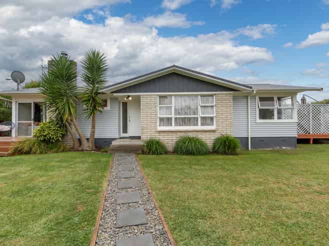 22 Joanna Place, Deanwell