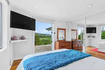 9 Burnham Road, Waitakere