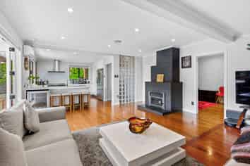 9 Burnham Road, Waitakere