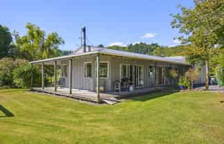 63 South Manakau Road, Manakau