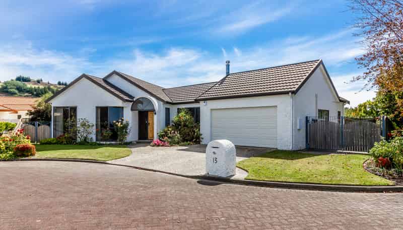 13 Bishops Close, Greenmeadows