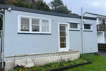 5a Ranelagh Terrace, Karori