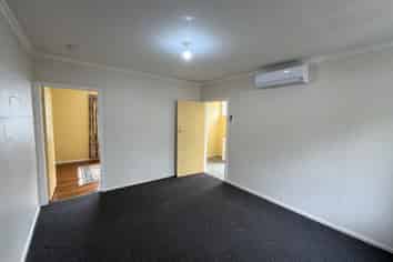 5a Ranelagh Terrace, Karori