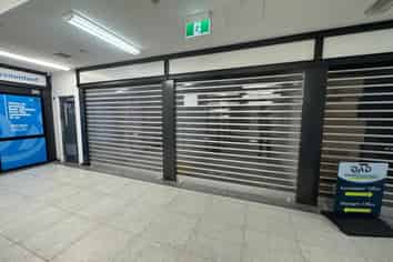 Retail Space Steps from Manukau Mall