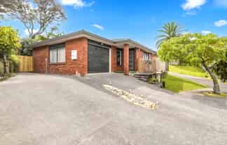 30 Ginders Drive, Massey