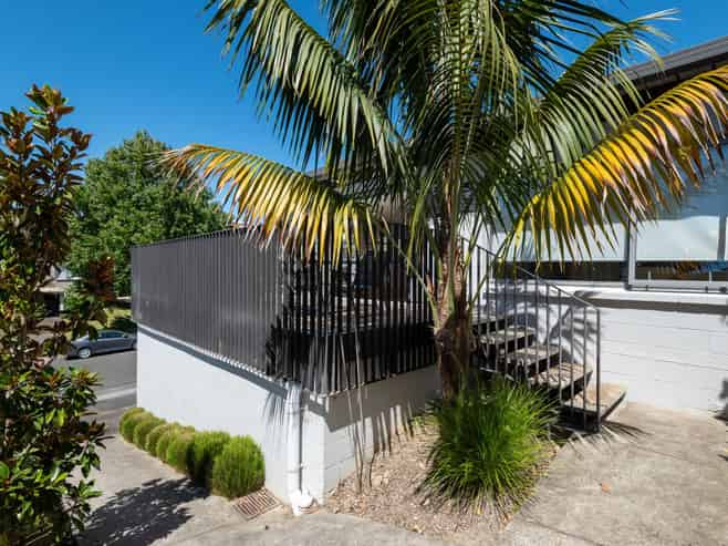 1/22 Don Croot Street, Western Springs