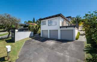 1/22 Don Croot Street, Western Springs
