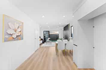 8/44 Avenue Road, Otahuhu